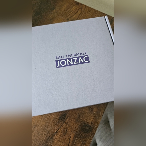 Jonzac Rehydrate SET cleansing Gel,hydrating Serum,Moisturizing Cream,Eye Contou - Picture 9 of 16